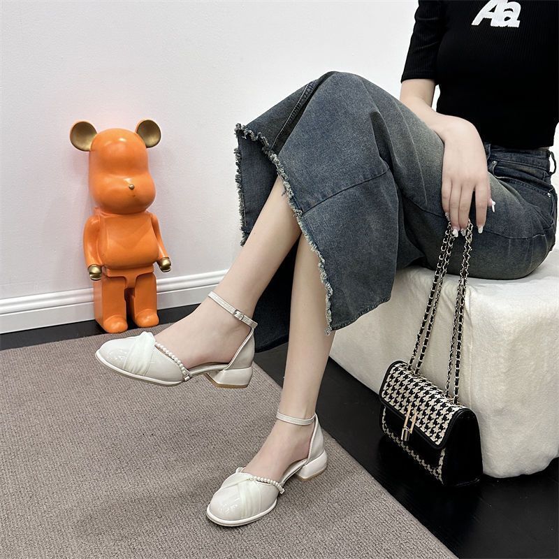 French-Style Closed-Toe Sandals for Women 2023 New Summer Retro Pearl Versatile Mid-Heel Fashion Chunky Heel Single Shoes for Women