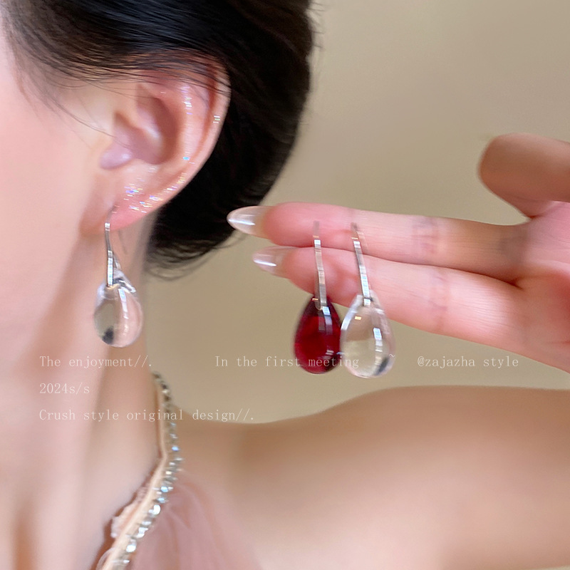 Fever Same Style Red Water Drop Earrings for Women 2025 New Popular Earrings Gentle Earrings Suitable for Chinese New Year