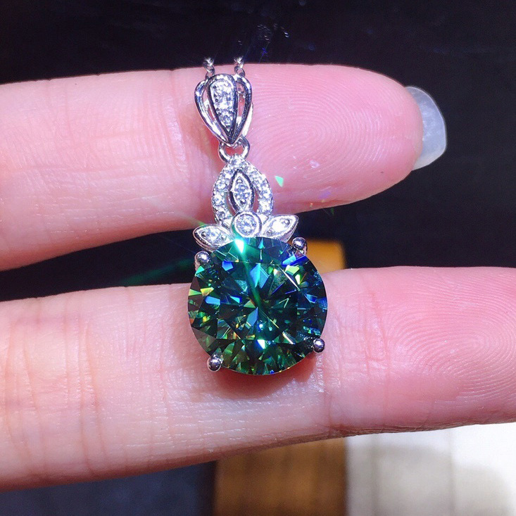 3 Carat Eight Hearts and Eight Arrows Plated Pt950 Simulated Blue-Green Imported Moissanite Diamond Popular Live Broadcast Hot Selling New Product Pendant for Women