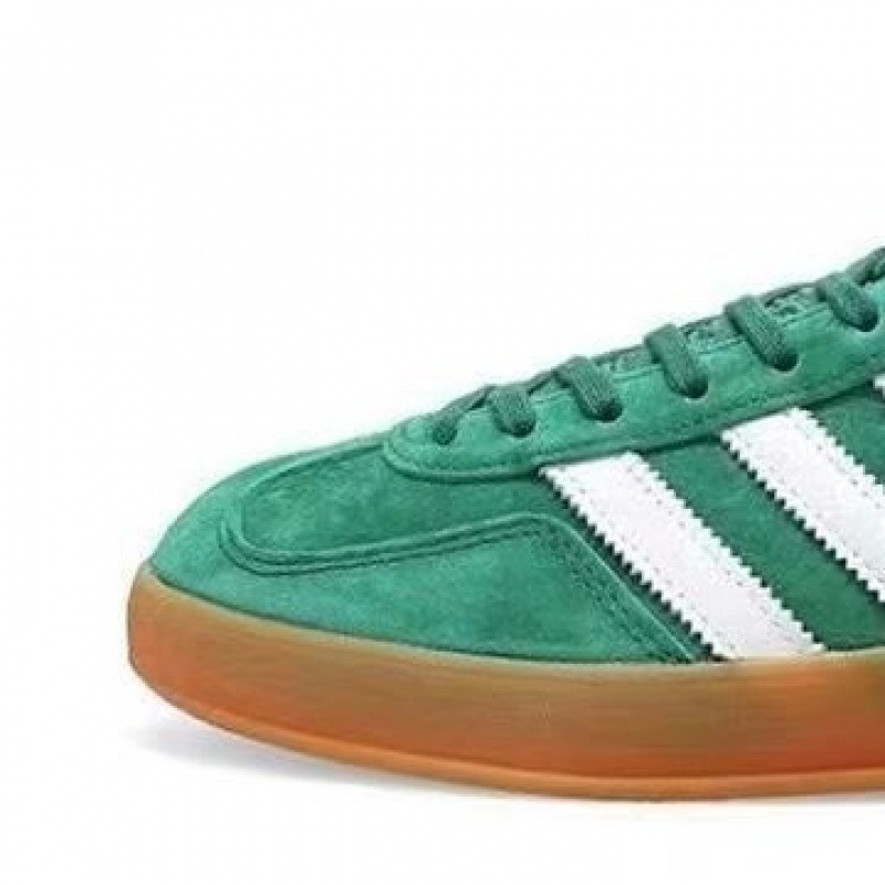Green white label