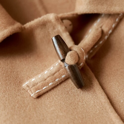 Wooden horn-button versatile buttons for men's and women's coats, trench coats, and outerwear—also perfect for children's clothing and sweaters! Olive-colored button accessories.