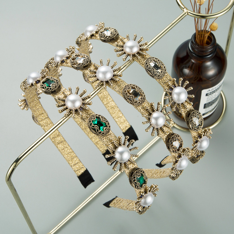 Korean New Simple Golden Pearl Flower Headband display picture 2