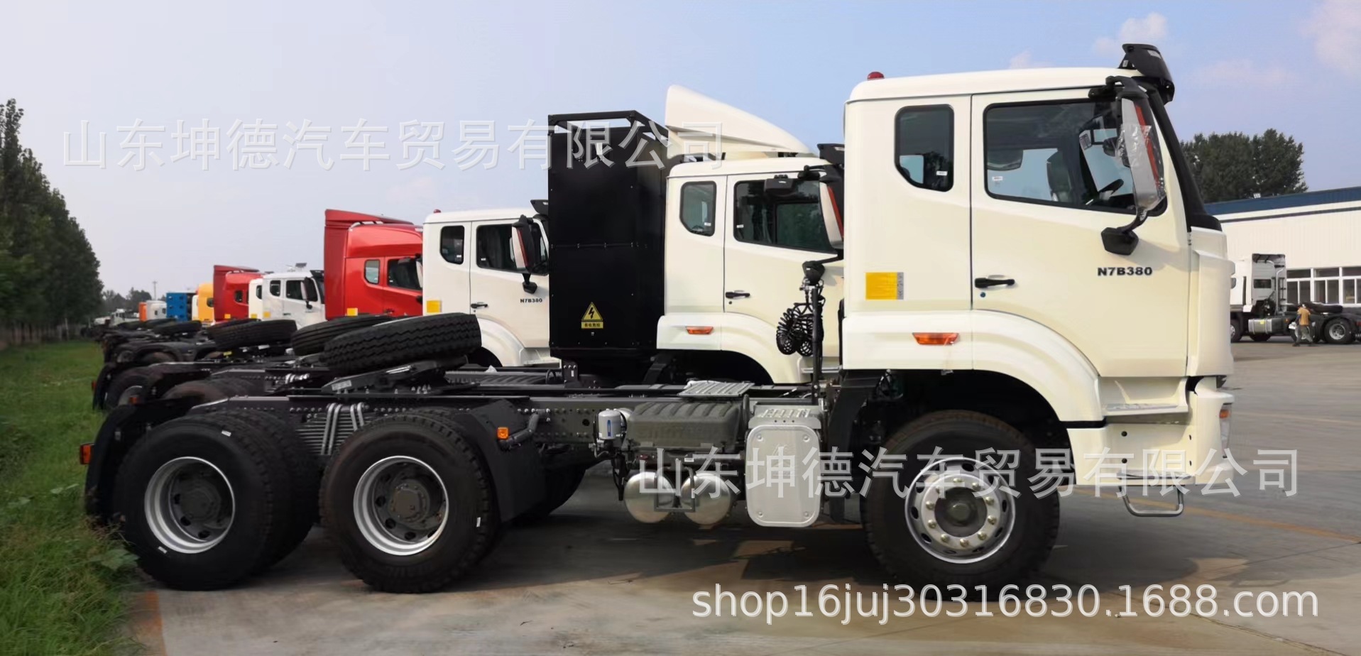 中国重汽新车hohan N豪沃howo E7新前脸牵引卡车出口18953179828