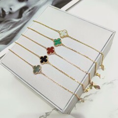 mini四叶草手链女镀18K玫瑰金迷你天然红玉髓贝母玛瑙简约百搭手