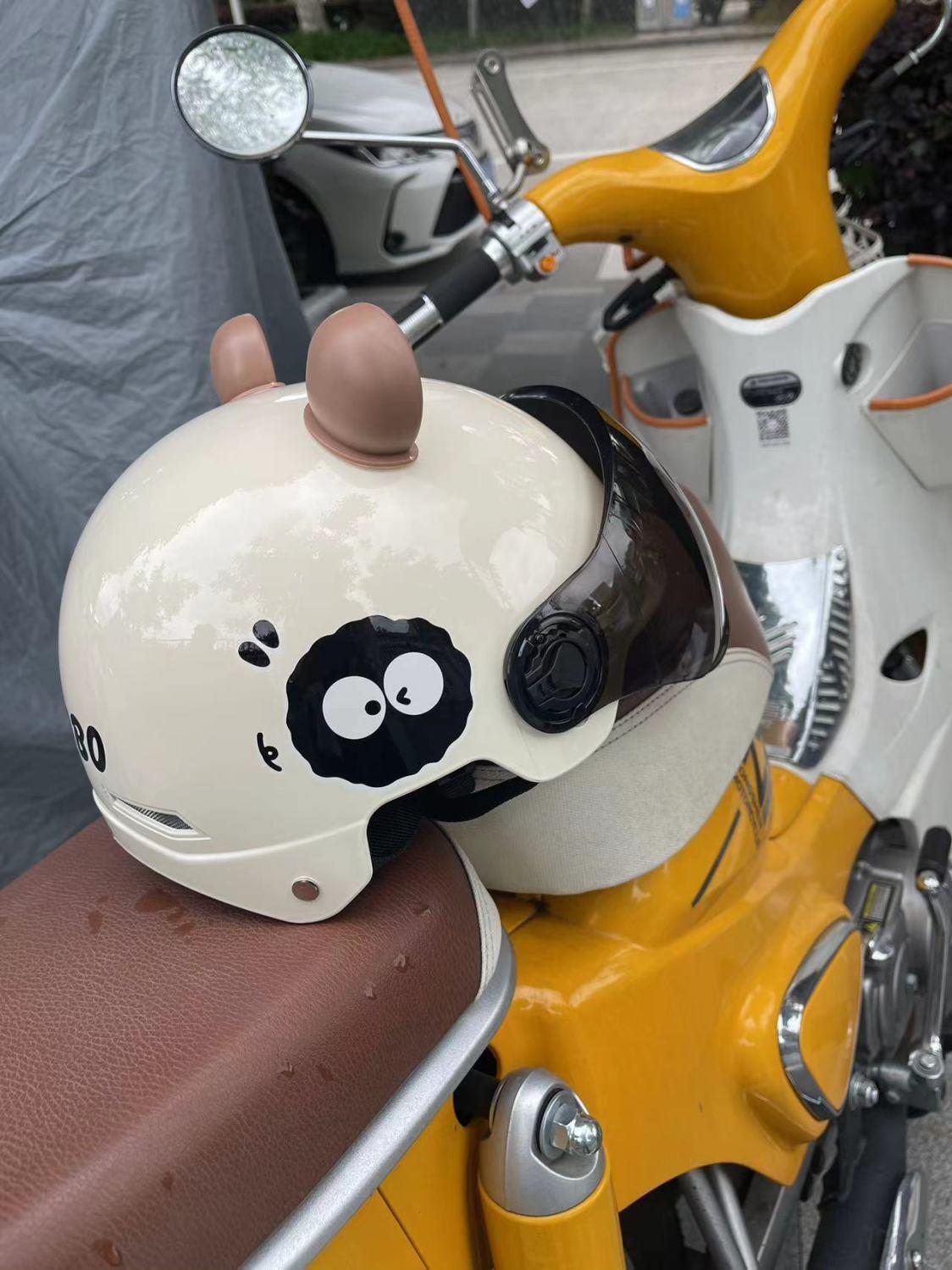 New Certified New National Standard Electric Motorcycle Safety Helmet, Summer Sun Protection Battery Bike Helmet for Girls, Cute Design