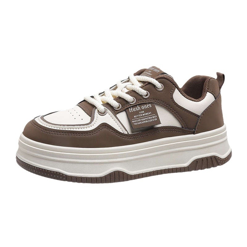 Zapatos pequeños blancos de primavera para mujeres 2024 nuevos zapatos de suela gruesa de muffins de estilo universal pandas de zapatos deportivos casuales de mujer