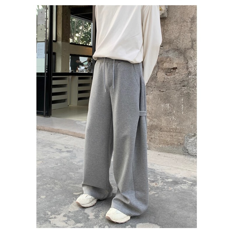 High-End Gray Heavyweight Wide-Leg Sports Sweatpants for Men with Strap Design, Casual Trousers, Loose Draped Floor-Length Trousers High-End Gray Heavyweight Wide-Leg Sports Sweatpants for Men with Strap Design, Casual Trousers, Loose Draped Floor-Length Trousers