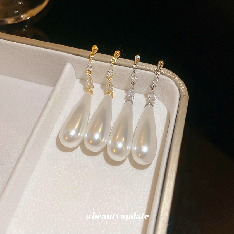 Pendientes de perlas geométricas de gota de agua de aguja de plata galvanizada de oro real Pendientes de temperamento de estilo de palacio francés Pendientes de todo fósforo de personalidad mujer