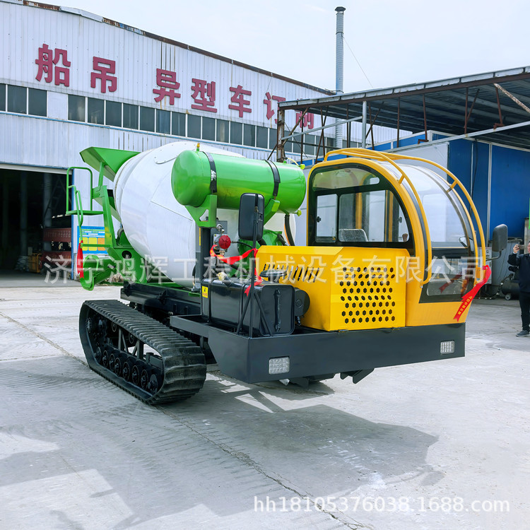 3方农田水利改造履带混凝土搅拌罐车 电力工程水田链轨水泥搅拌车