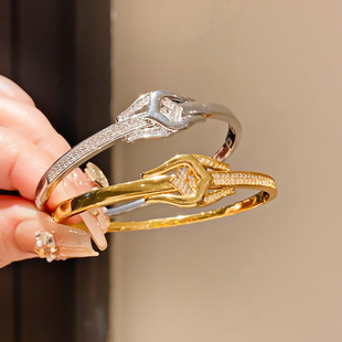 ���g���W~�p�ݽ��ٸ��ʯ���濨�����C18K����僸߼��W�����Ů