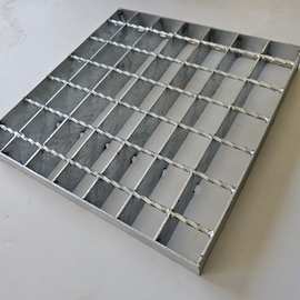 沈阳电厂批发平台钢格板 格柵板 平台格柵 镀锌钢格柵板
