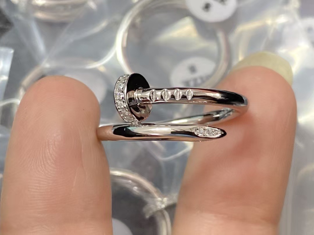 Platinum ring