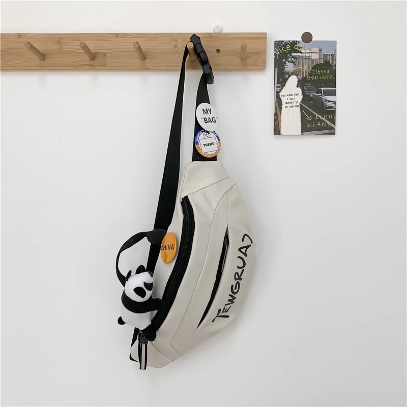 White comes with 4 badges + panda