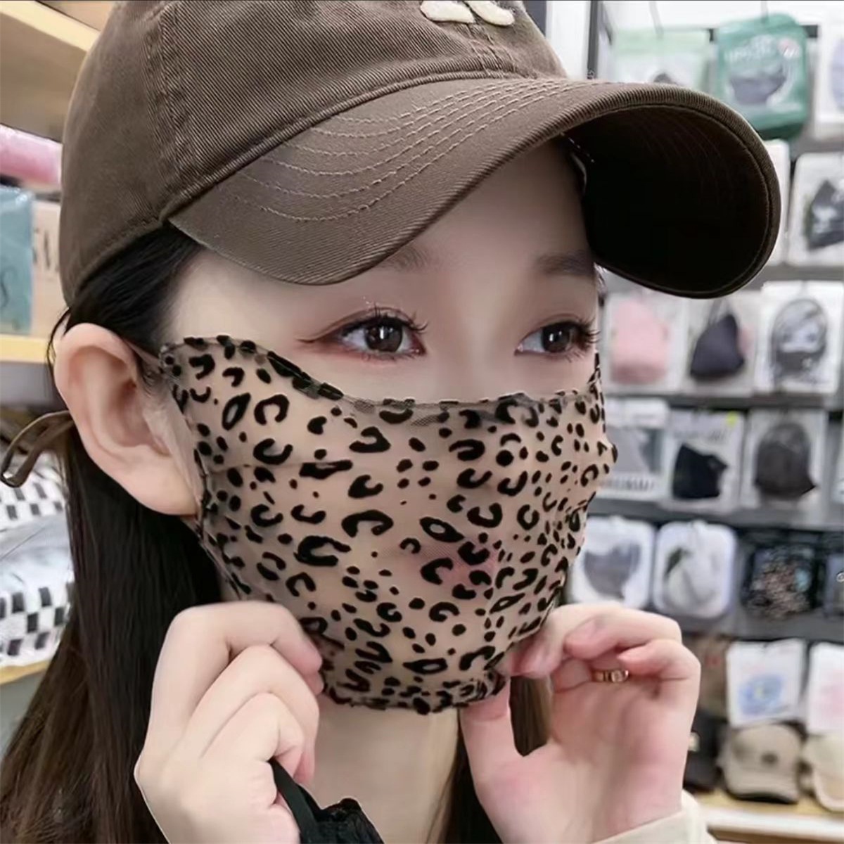 In-Stock Leopard Print Sun Protection Mask for Women, Summer Thin Breathable Oversized Eye Protection Sunshade Anti-Uv Face Mask Wholesale
