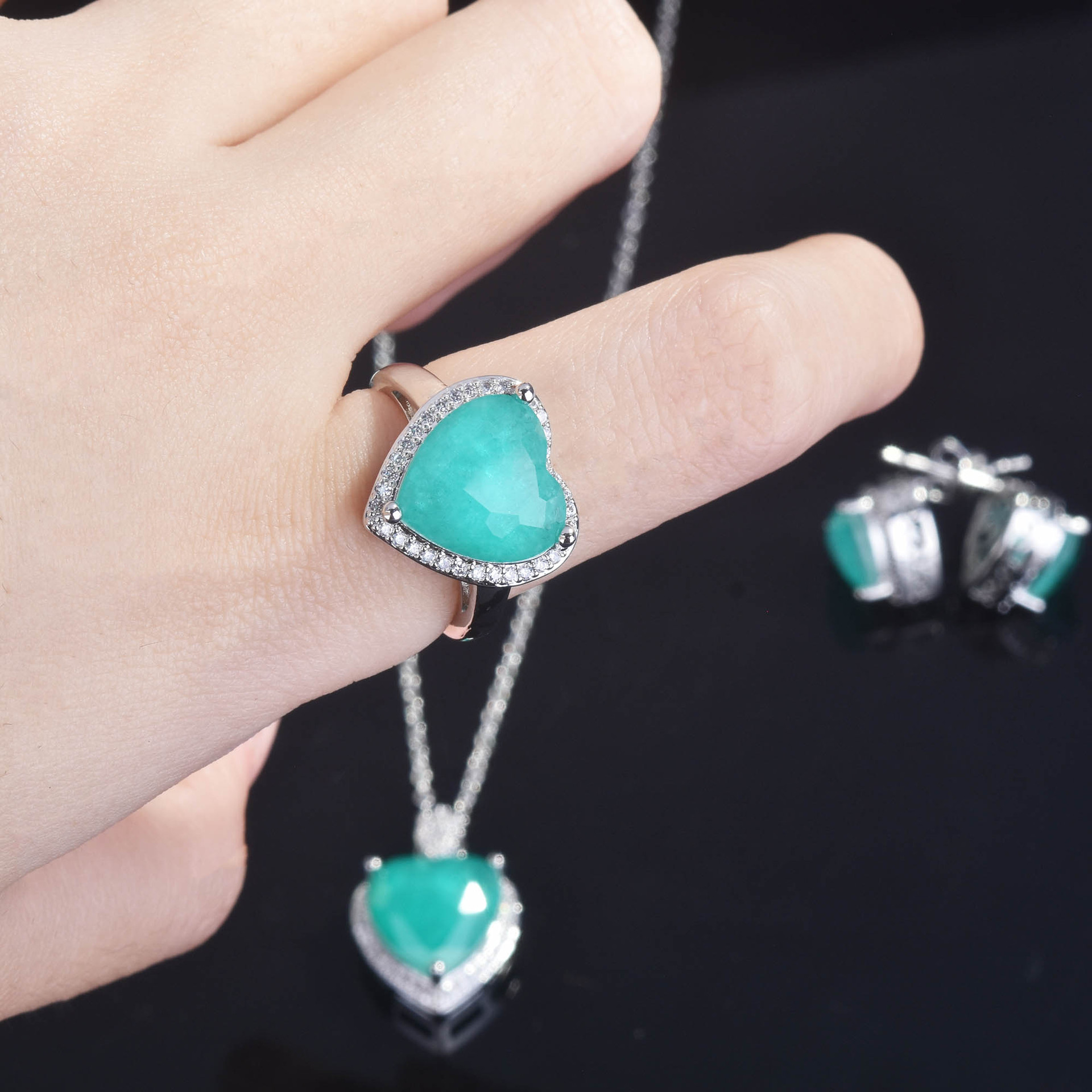 Wholesale Imitation Natural Paraiba Set Heart-shaped Ring Pendant Necklace Earrings Set display picture 7