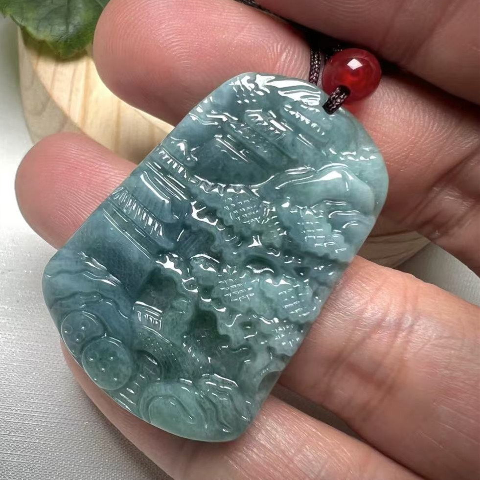 厂家直销天然翡翠玉A货山水牌工艺品 十二生肖吊坠玉器挂件