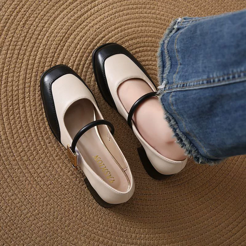 Французские сшитые туфли с квадратной головкой и мелким ртом одиночные туфли женские весна и осень 2025 новая мягкая подошва пряжка с юбкой темпераментные маленькие кожаные туфли