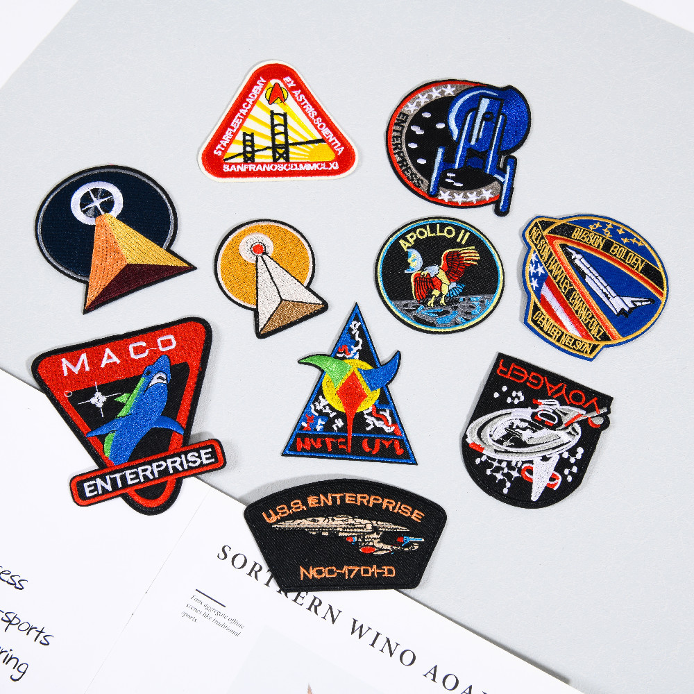 馨文厂家现货直销电脑绣花布贴新款彩色星球系列服装鞋帽搭配批发