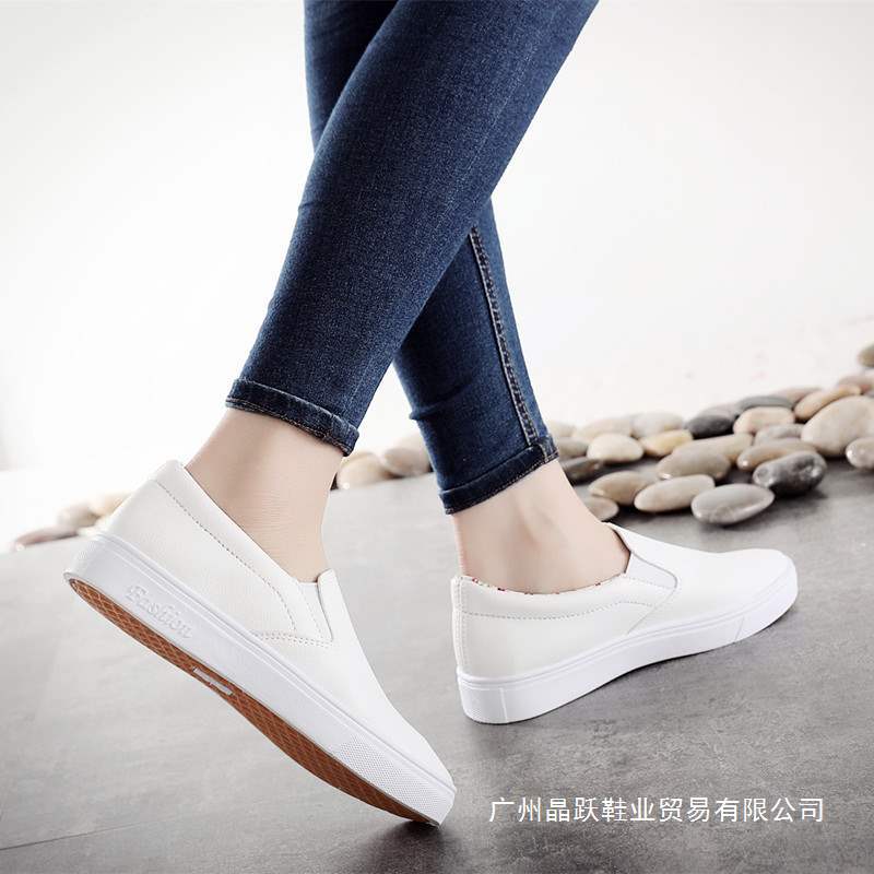2025 봄 여름 가죽 슬립온 화이트 슈즈 여성 로퍼 한국식 여성 플랫 캐주얼 스니커즈 간호사 임산부
