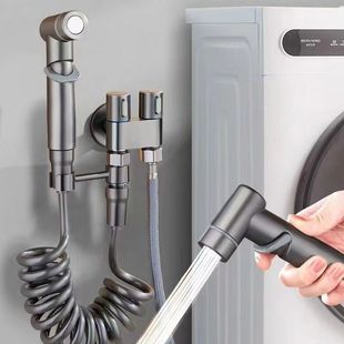 �����RͰ��Hһ�M�������y�l���g�����Dϴ���߉������_ϴˮ�y�o�~