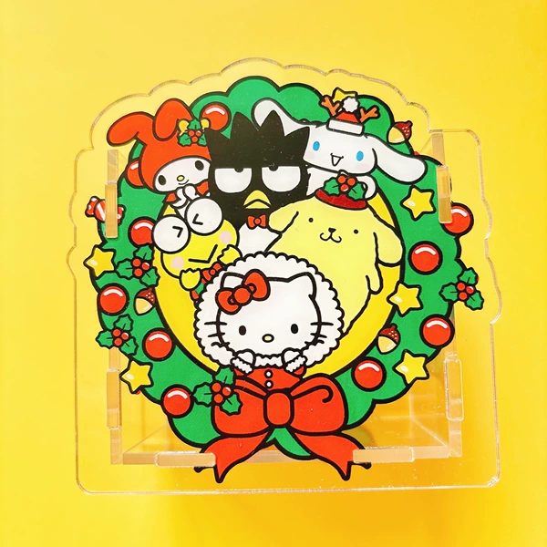 B272-Christmas Sanrio pen holder