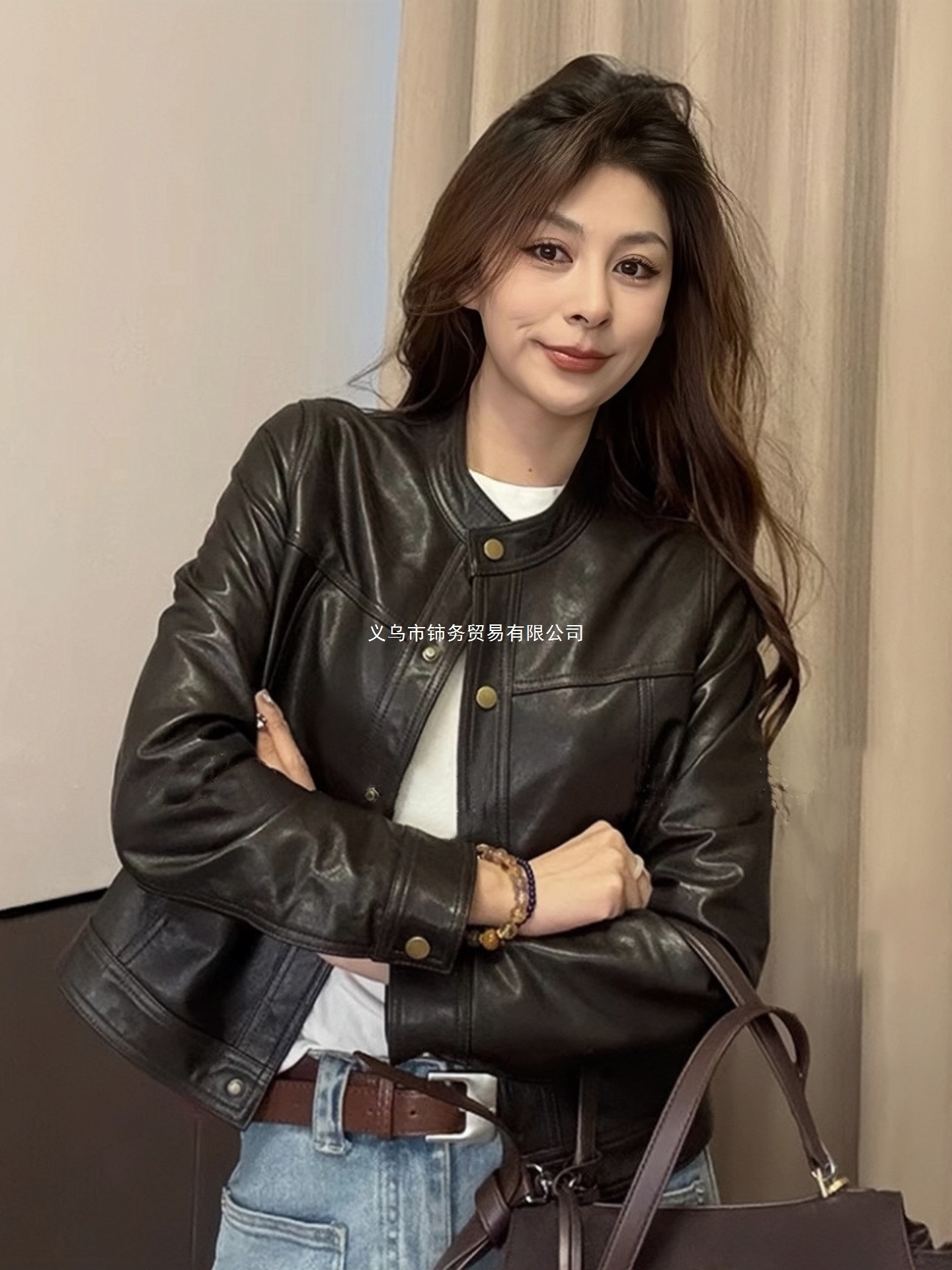 Haining 2025 New Autum Genuine Leather Jacket Women's Short High-End Round Neck Goatskin Jacket Vegetable Tanned Leather Jacket