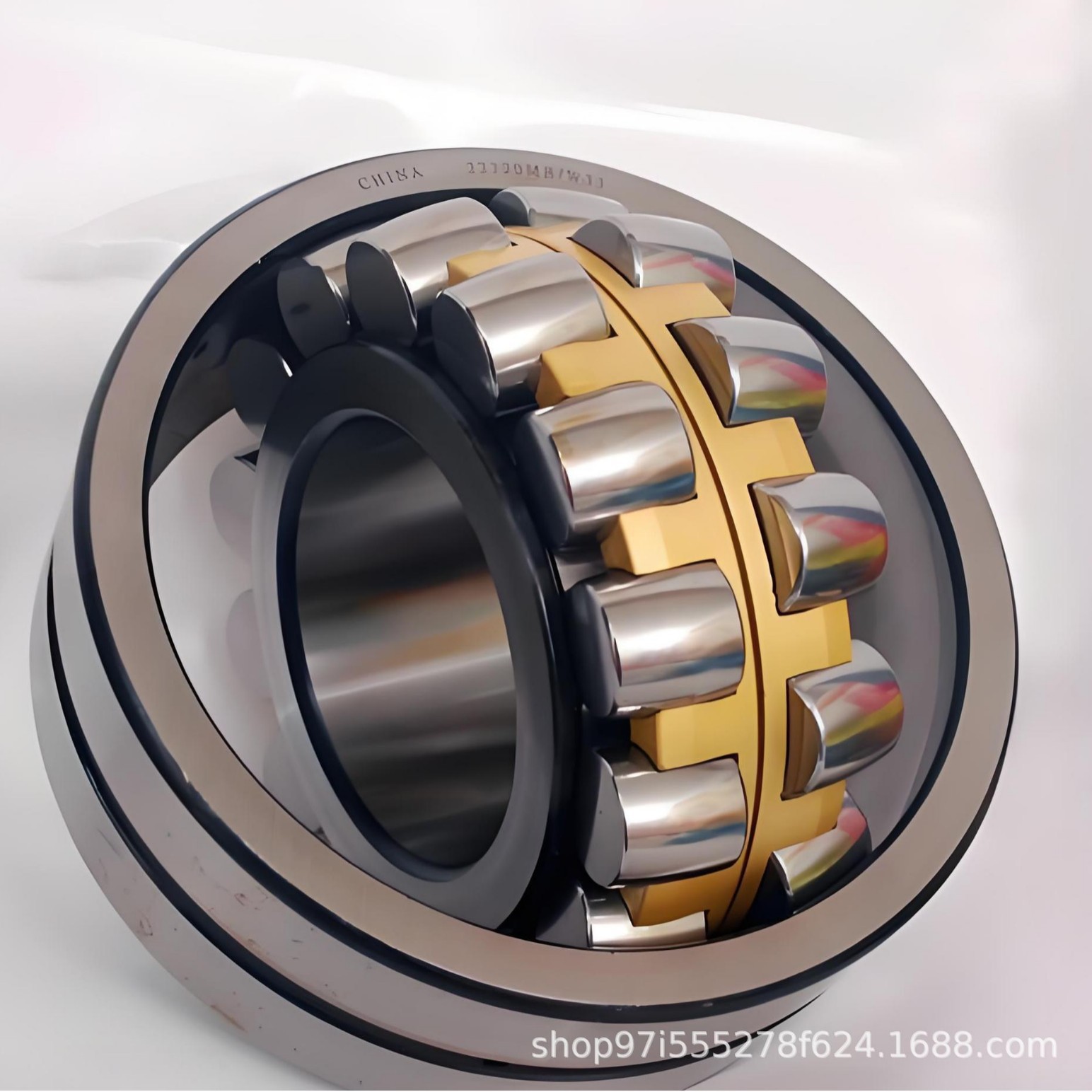 调心滚子轴承23160CA/W33应用之一PE750×1060破碎机23160+22352