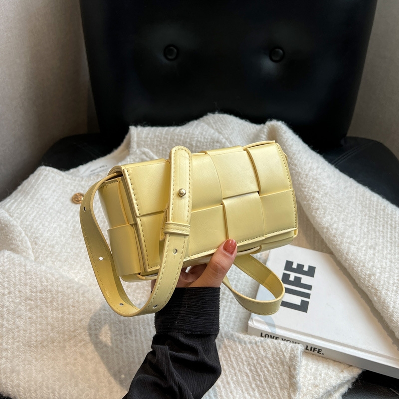 Bolso de Mujer de un Solo Hombro, Estilo Coreano, Versátil, Tejido a Mano, Bolso de Pecho, Bolso Cuadrado Pequeño, Artículo Popular de Primavera/Verano 2024