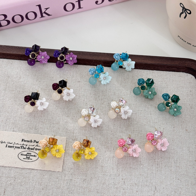 レトロな気質の花のイヤリング、ハイエンドでエレガント、超妖精の韓国版ニッチ不規則なイヤリング、クリスタルパーソナライズされたイヤリング|undefined