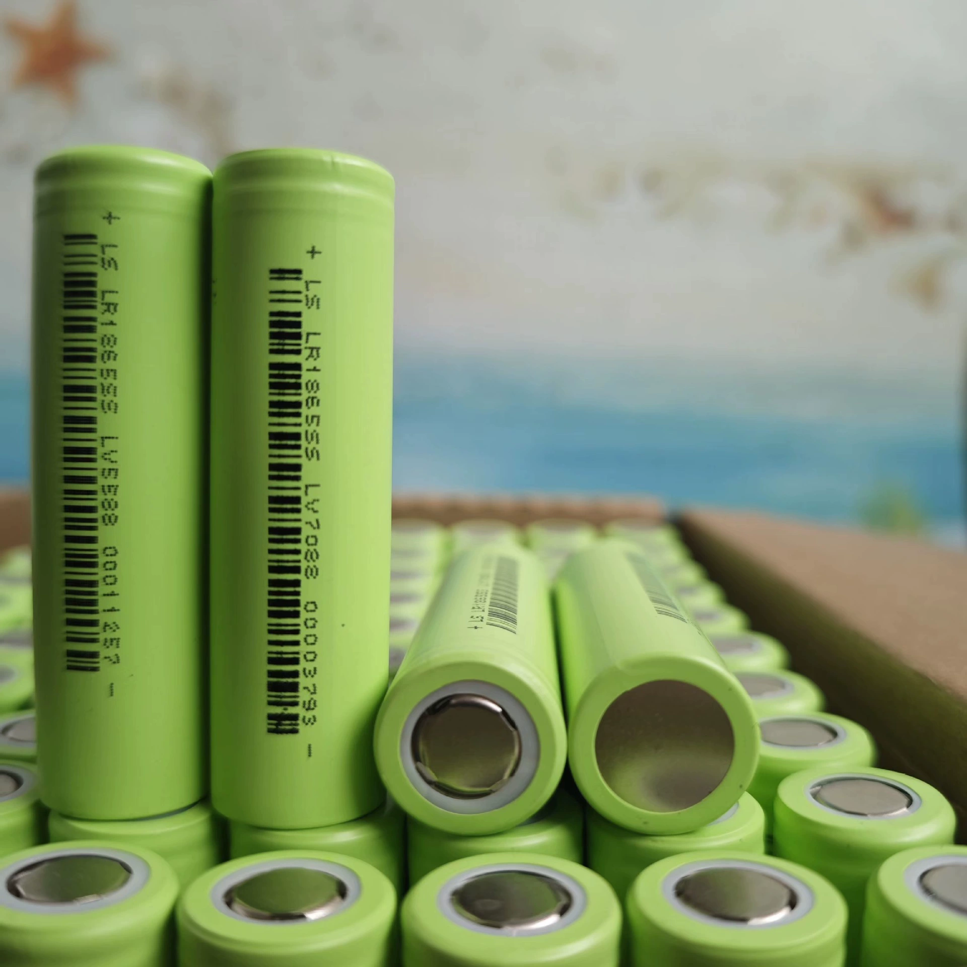 Новая Lishen 18650 силовая литиевая батарея элемент 3000mAh 3C для инструментов освещения игрушек электронных сигарет
