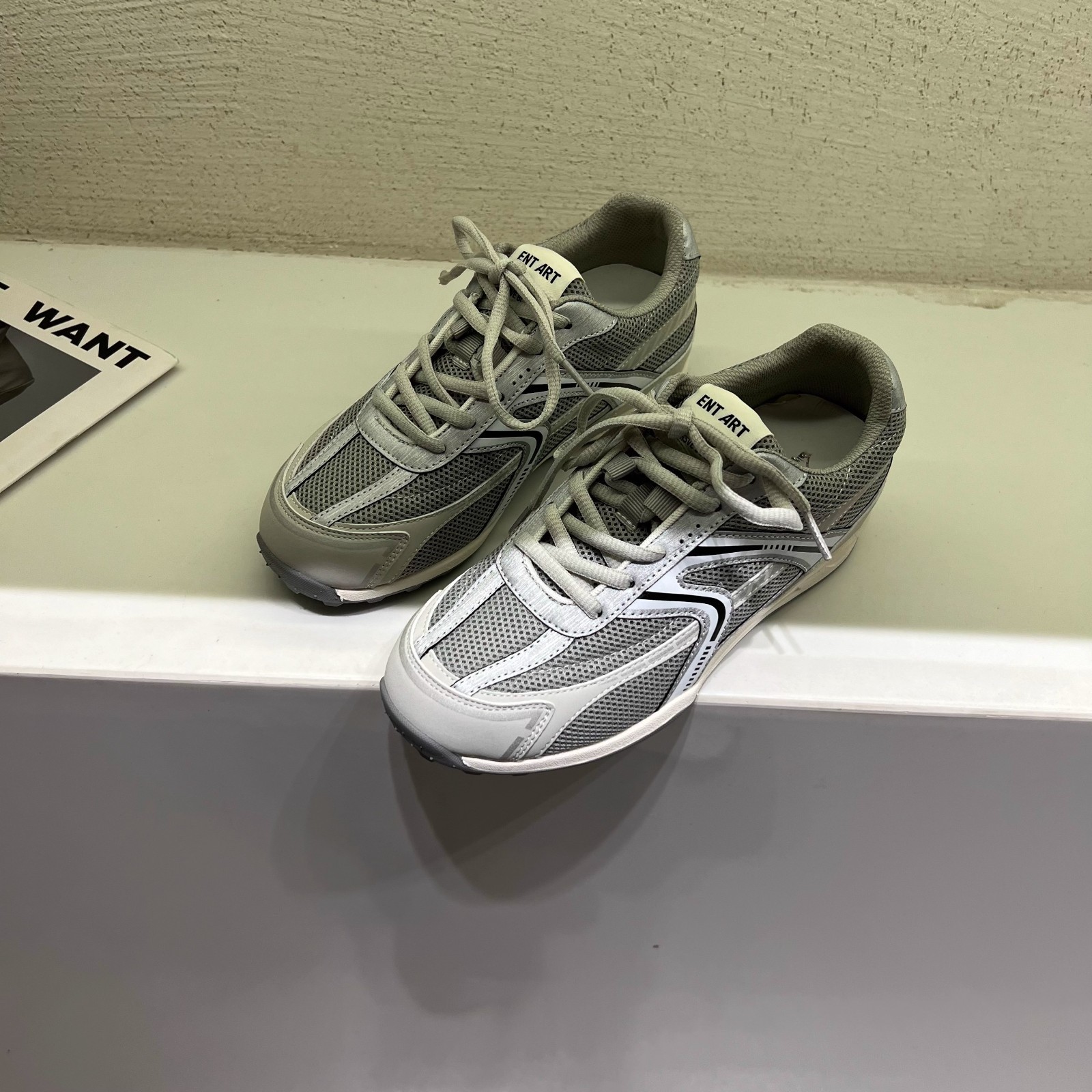 Zapatos de moda de malla transpirable para mujeres al aire libre versátiles zapatos de correr planos 2026 nuevos estudiantes zapatos casuales planos Gump