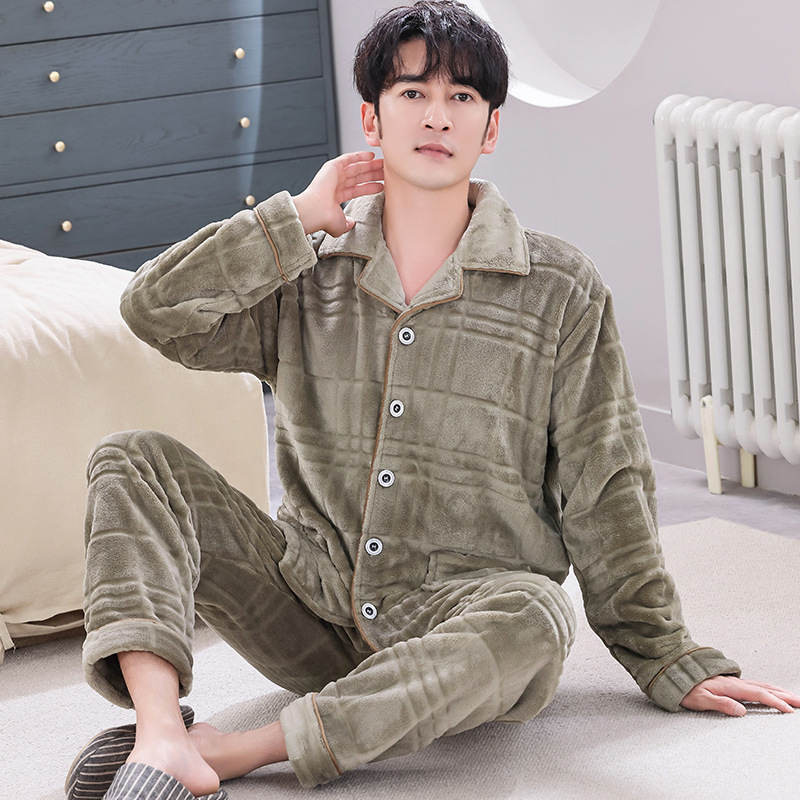 Pijamas de lana de coral coreana para hombres otoño y invierno engrosados franela se pueden usar cardigan de manga larga de invierno conjunto de ropa para el hogar