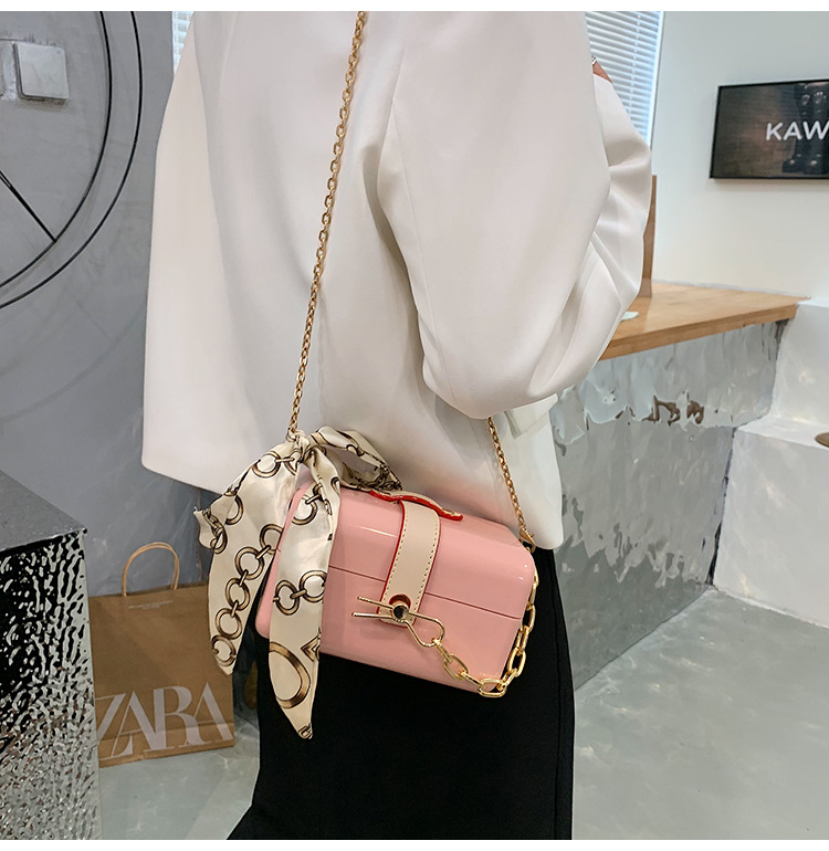 Acryl-box-tasche Außenhandels Tasche New Fashion Chain Bag Western Fashion Kosmetik Tasche One-way display picture 4