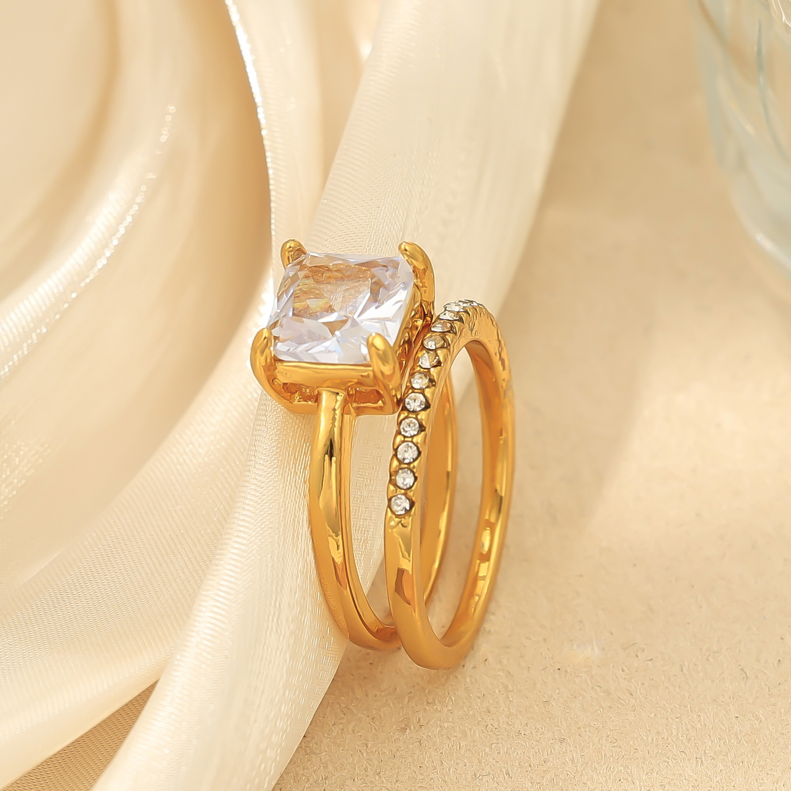 Venta caliente transfronteriza europea y americana, anillos de diamantes para damas, sentido simple y de alta gama, anillos de boda para mujeres, decoración de manos, fabricantes al por mayor image 2