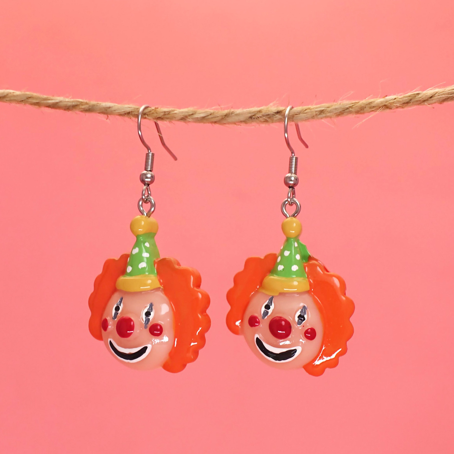 1 Paire Style IG Drôle Personnage De Dessin Animé Pitre Résine Boucles D'oreilles display picture 3