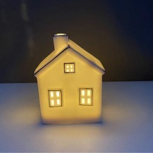 北欧金边陶瓷房子镂空透光设计LED灯氛围装饰圣诞家居工艺品定制