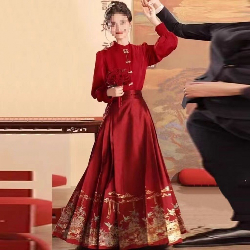 Plus-Size Red Hanfu Dress for Toasting, Autumn and Winter Thickened Bridal Chinese Engagement Outfit Set 100kg