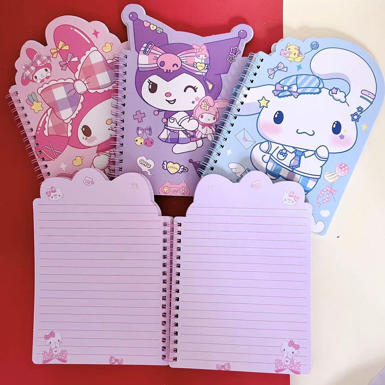 Cuaderno Espiral con Diseño de Familia de Mascotas, Forma Irregular A5, Kurolo, Bloc de Notas para Estudiantes, Diario, Planificador, Páginas Interiores Coloridas