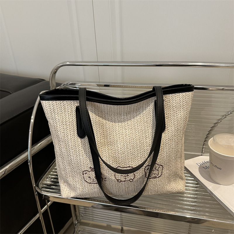 Large Woven Straw Shoulder Bag For Women Trendy Colour-blocking_voghion.com