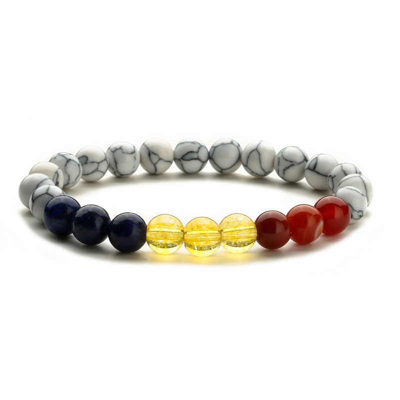 Oro verde + ágata roja + citrino + hilo blanco Pino