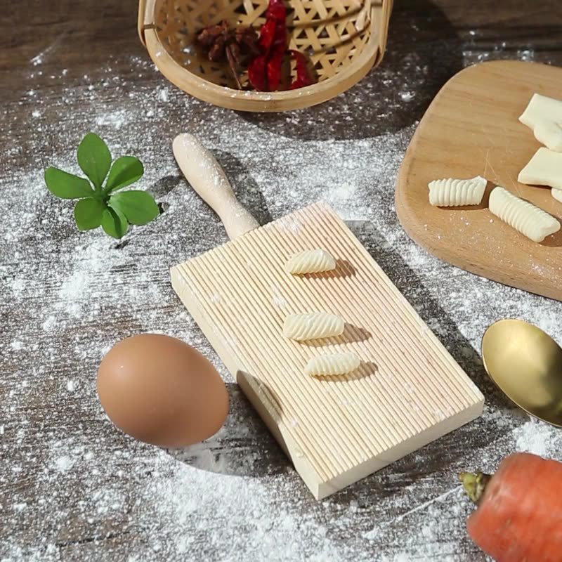 Cat Ear Noodle Board Shanxi Noodle Mold Wooden Rolling Board Household Spiral Hand-Push Shell Noodle Maker