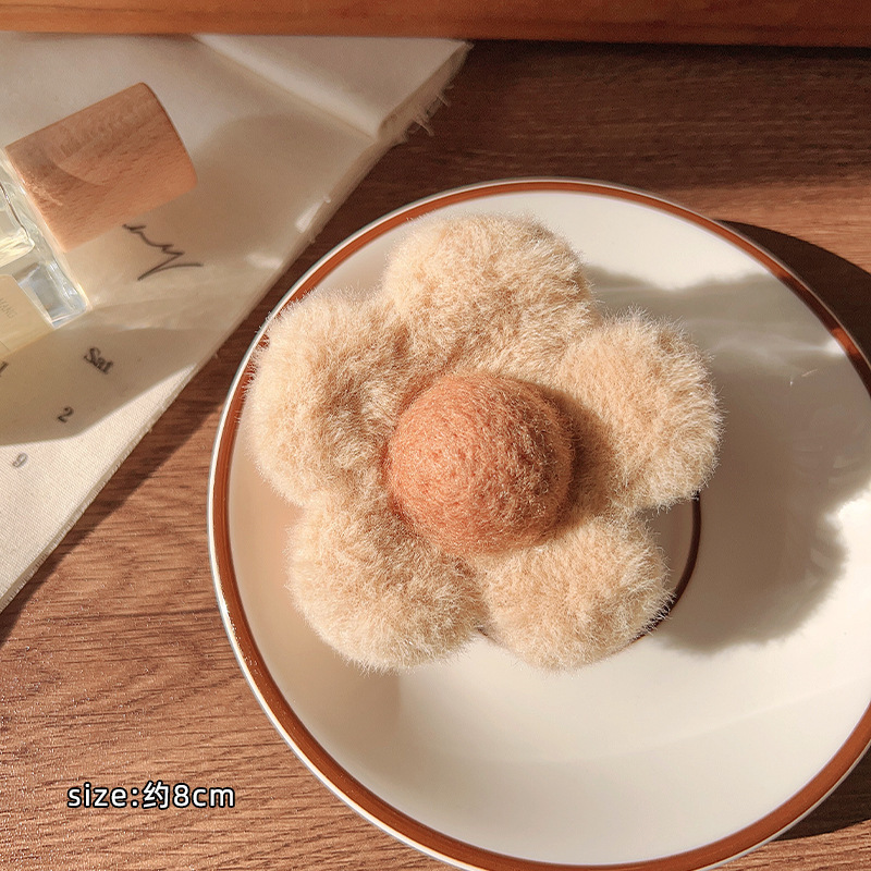 플러시 라이트 브라운 플라워-8cm