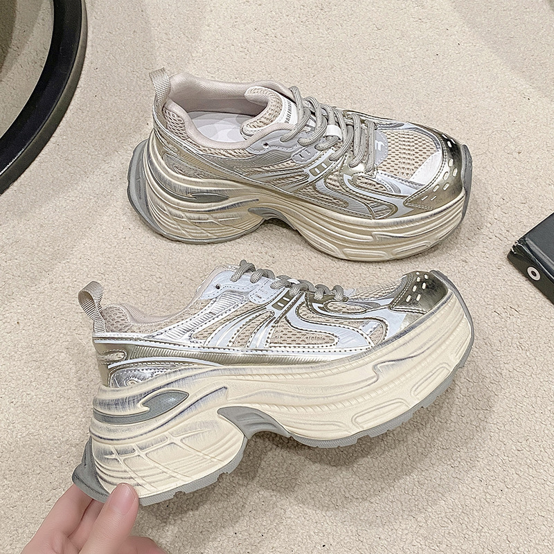 Barras reflectantes plateadas color combinado con zapatos de terciopelo de fondo grueso de invierno 2025 nuevos zapatos deportivos casuales de alta altura de panda