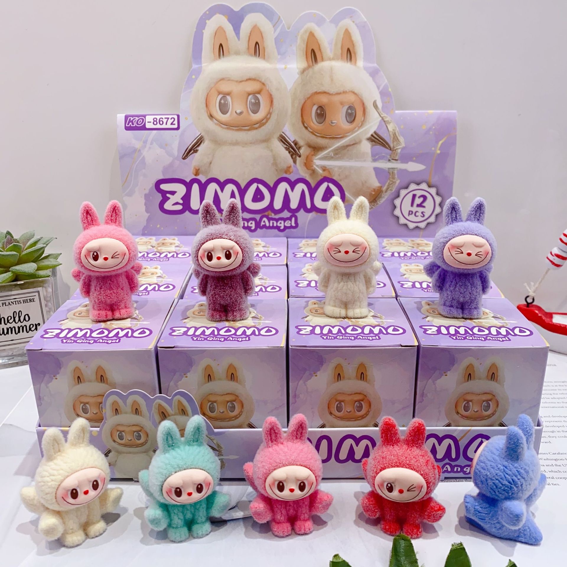 Caja ciega flocada de dibujos animados de tela rabu, lindo y lindo grano de alto valor, mini muñeca, modelo de decoración de escritorio, regalo