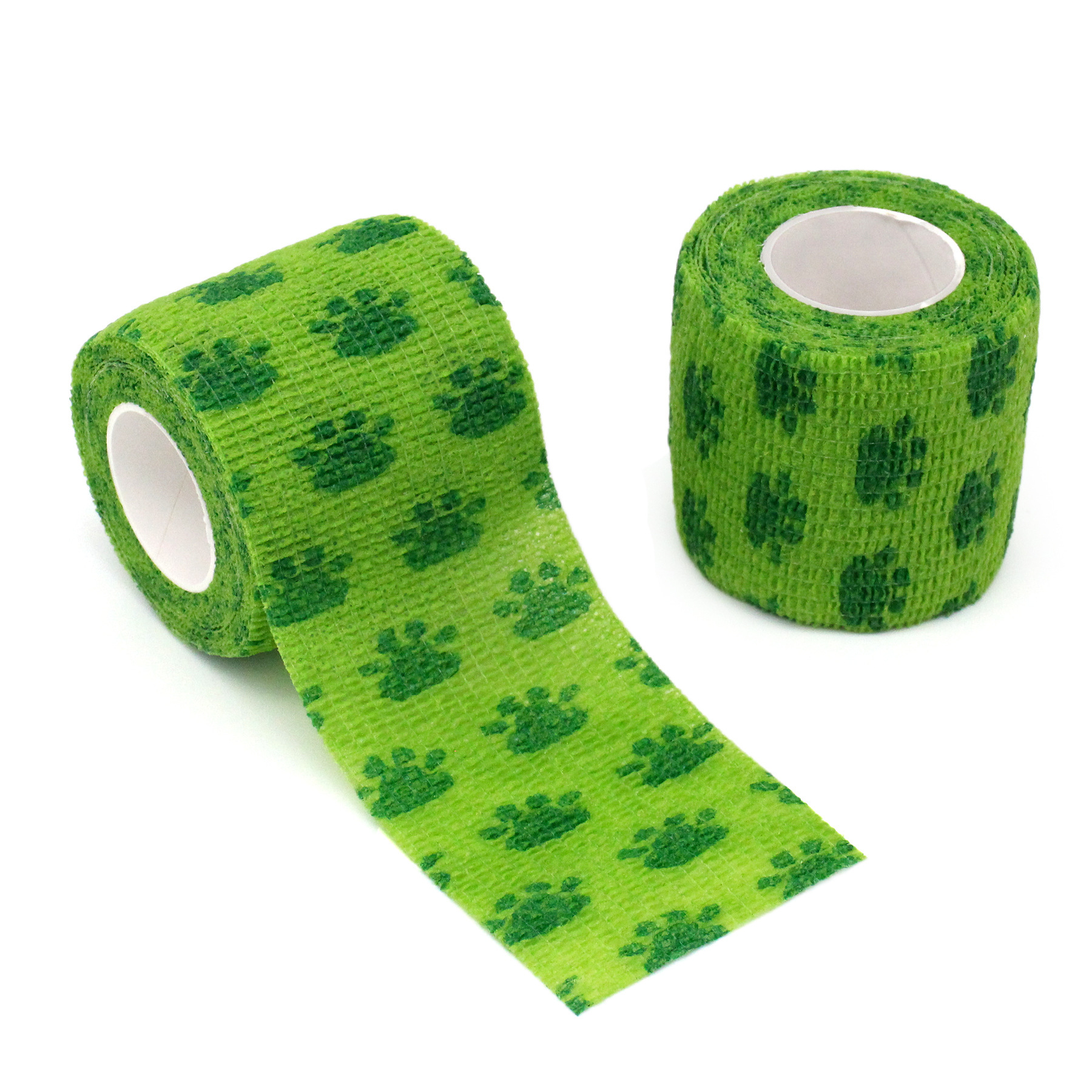 Huellas de calabaza verde hierba