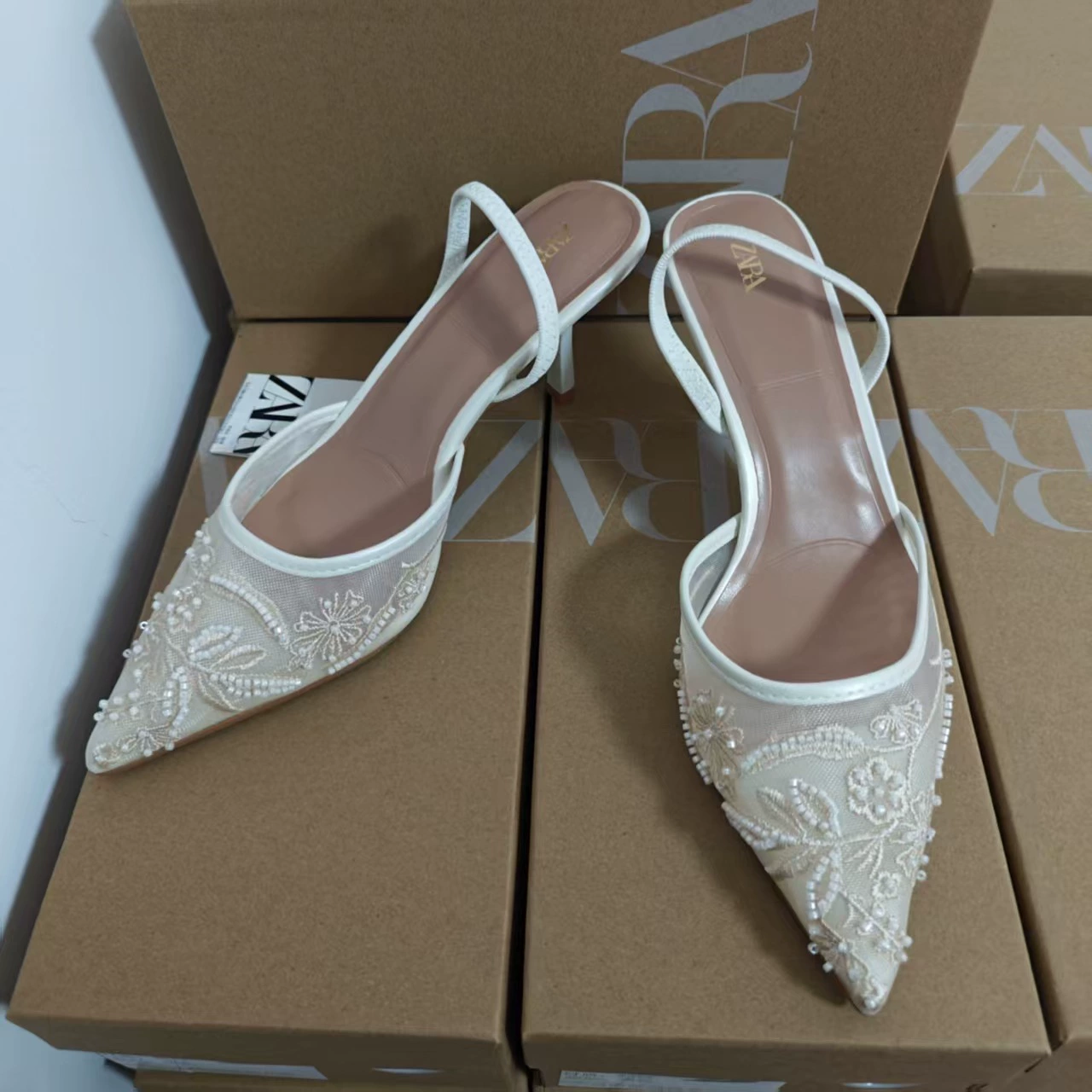 (Zara, белые осенние сетчатые свадебные туфли-sandals с вышивкой)