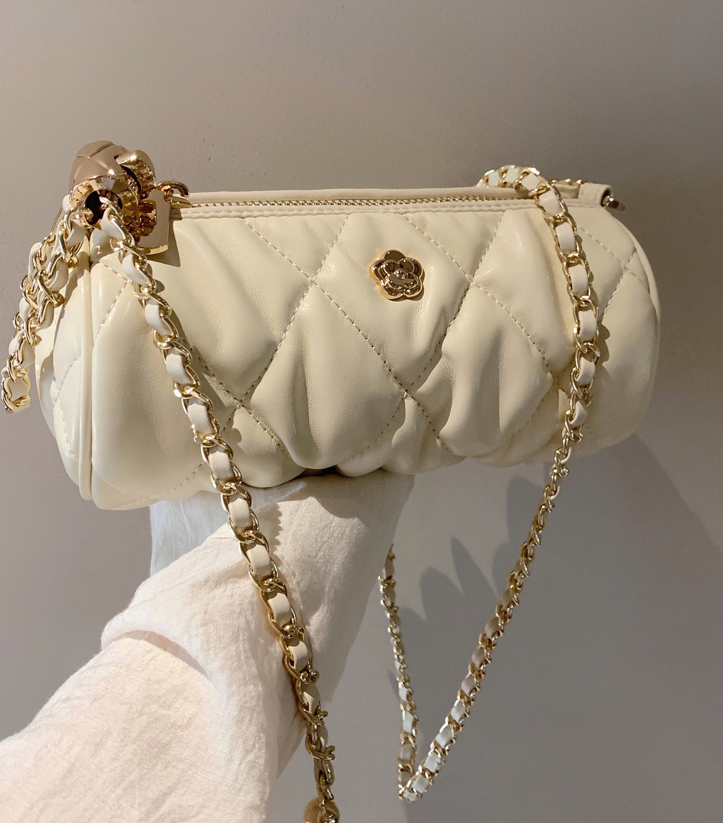 Secchio rotondo Xiaopu Qingxiyushan Camelia 03 Nuovo metodo ascellare a catena Borsa a tracolla singola con tracolla_voghion.com