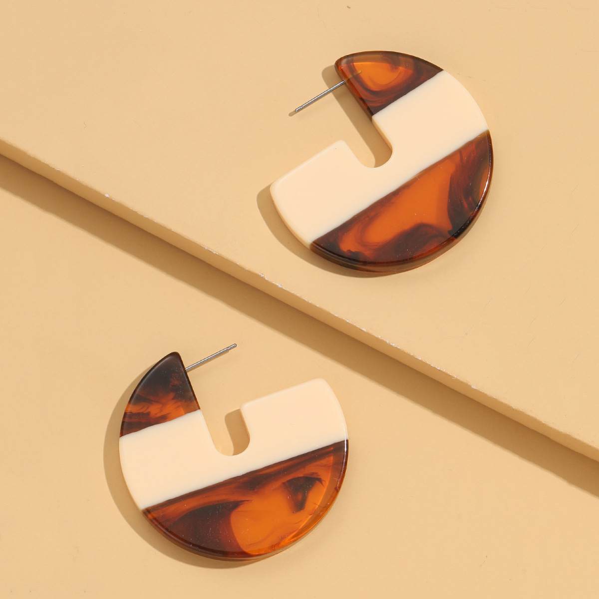 Fashion Geometric Acrylic Semi-circle Amber Earrings Wholesale display picture 3