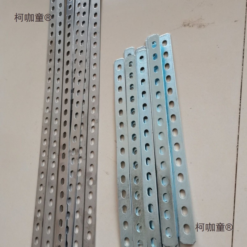 万能镀锌扁铁条带孔调整铁条调整条固定铁条改装铁条麦太保