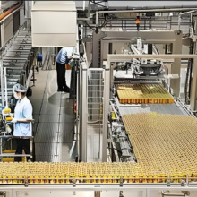 全自动灌装生产线果汁流水线设备液体果酱食用饮料软包定制桶装水